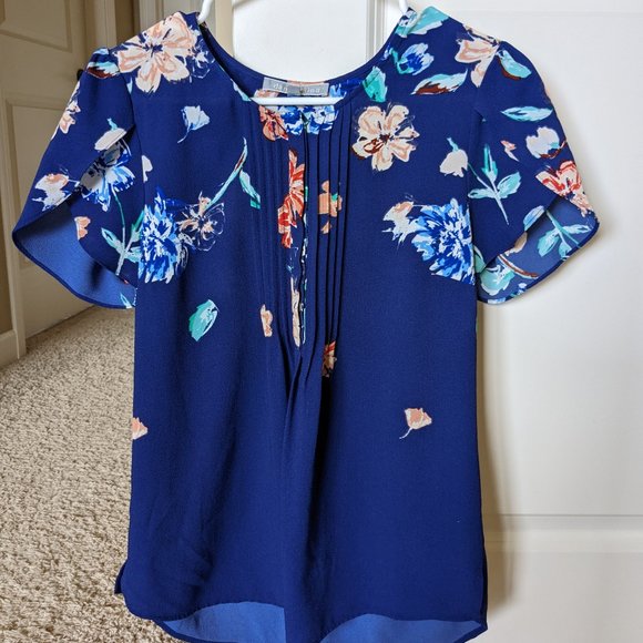 Daniel Rainn Mendelson Tulip Sleeve Blouse - Picture 1 of 2
